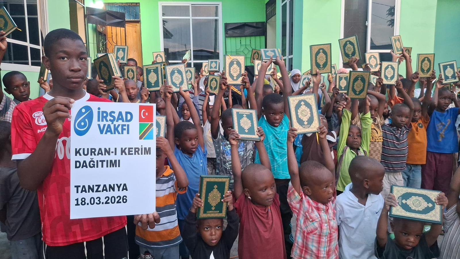 Kur'an-ı Kerim Dağıtımı